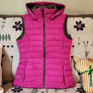 Burton AK vest with removable  hood